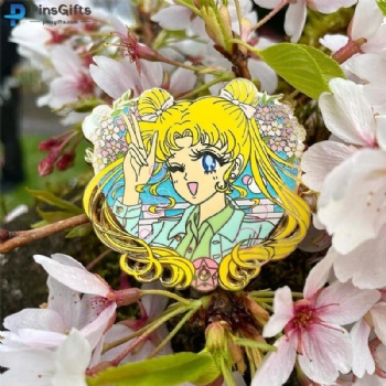 Metal pins custom cute anime hard enamel pins