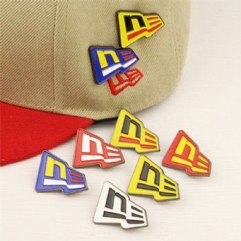 Custom Logo New Era Hat Pins Fashion Enamel Pins